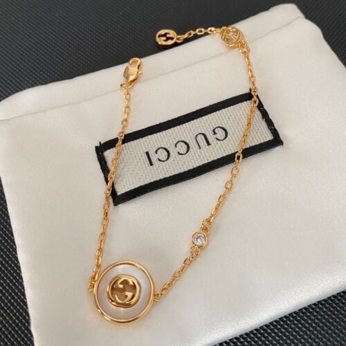 Alternative view of Gucci Interlocking Gg Bracelet Gold Tone 786749 J85i0 8070