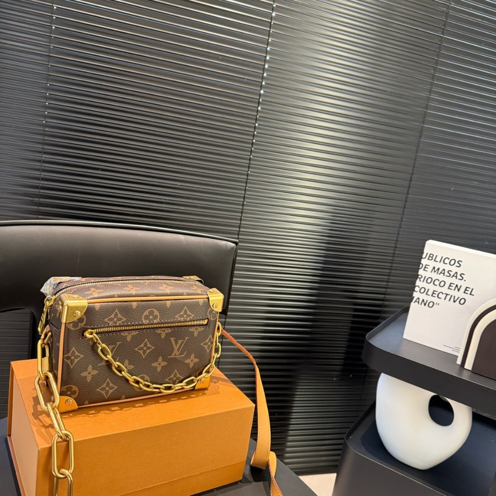 LOUIS VUITTON MINI SOFT TRUNK MONOGRAM BROWN 18CM - Image 2