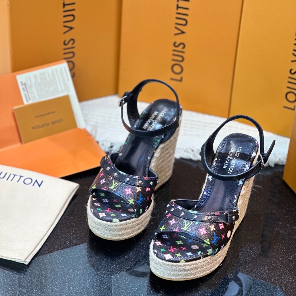 LOUIS VUITTON X TAKASHI MURAKAMI HELIOS WEDGE SANDAL BLACK - Image 4
