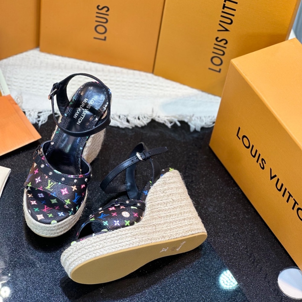 LOUIS VUITTON X TAKASHI MURAKAMI HELIOS WEDGE SANDAL BLACK - Image 3