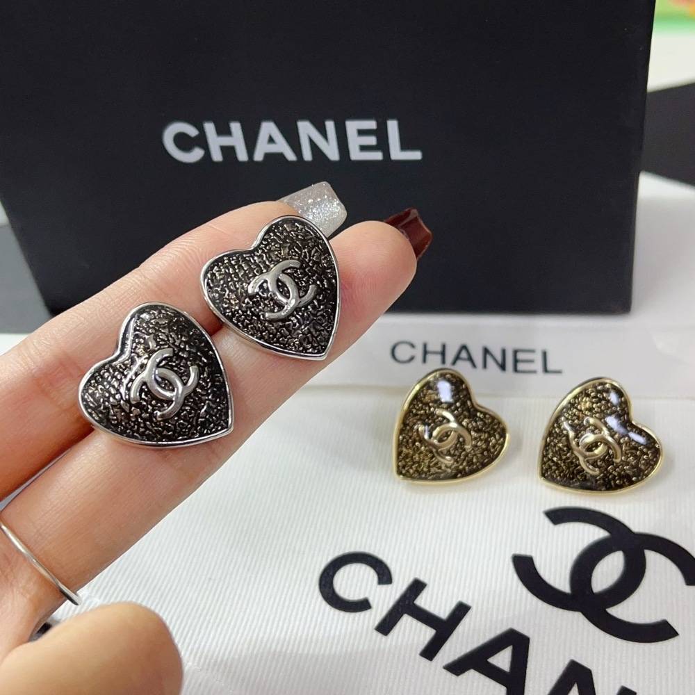 CHANEL STUD EARRINGS SILVER AND BLACK - Image 4