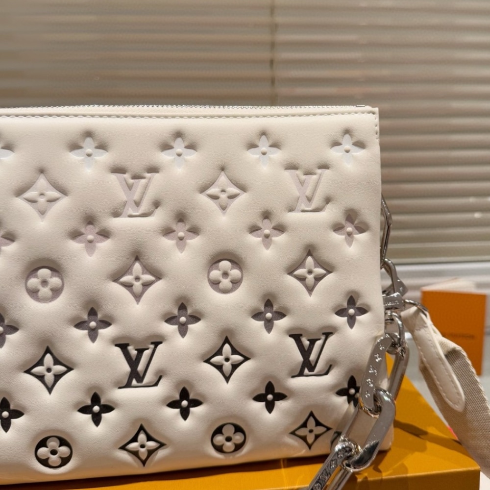 LOUIS VUITTON COUSSIN PM BAG 21CM M11986 - Image 8