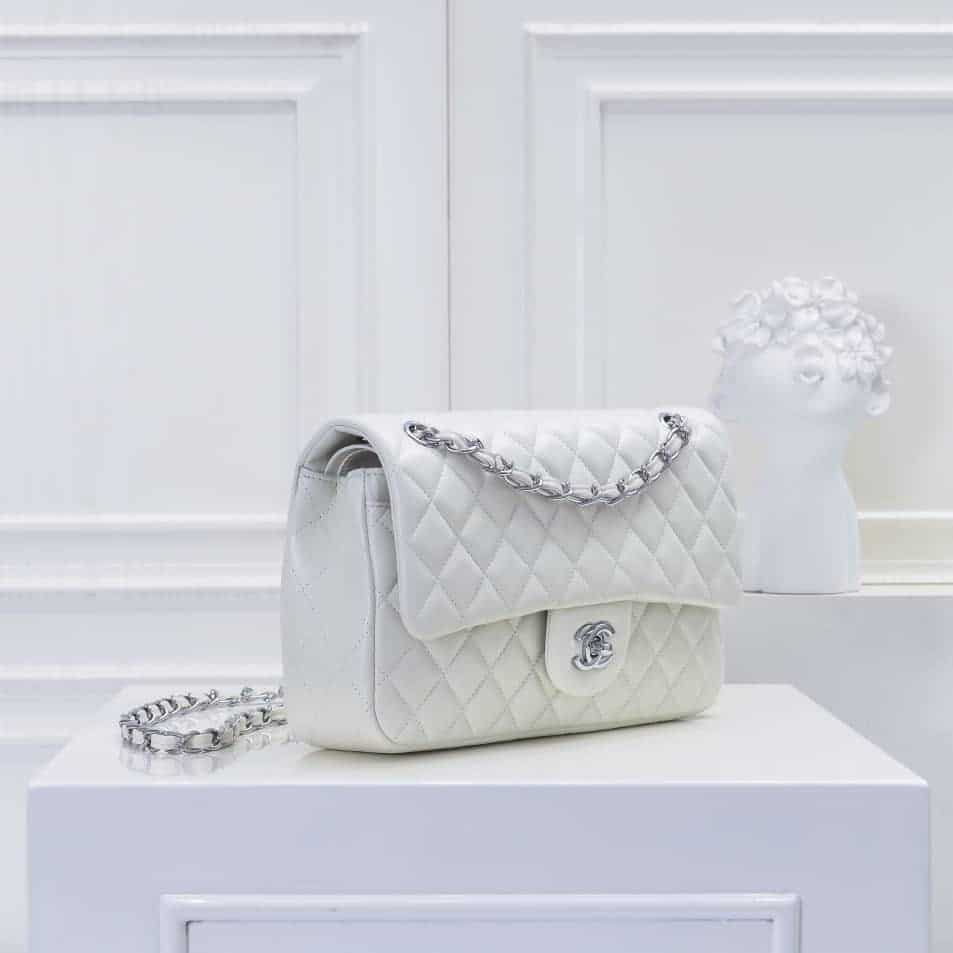 CHANEL CLASSIC DOUBLE FLAP BAG WHITE SILVER HARDWARE 25CM - Image 2
