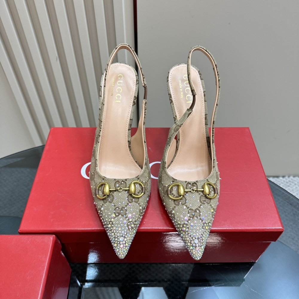 GUCCI WOMEN'S HORSEBIT PUMP GG CANVAS BEIGE AND DARK BROWN 812176 FAD21 2549 - Image 2