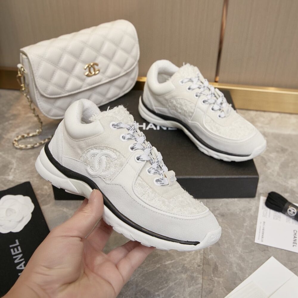 CHANEL VELOUR TWEED CC SNEAKER WHITE - Image 6