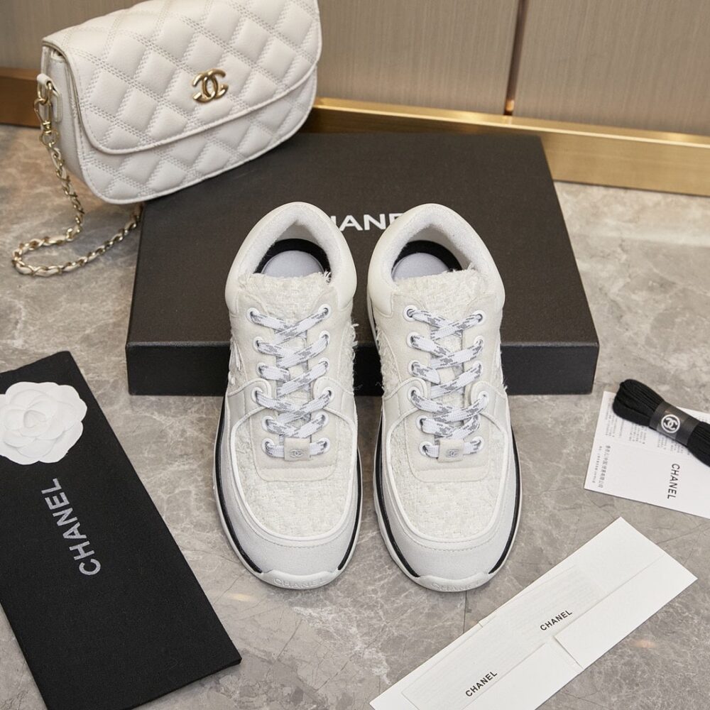 CHANEL VELOUR TWEED CC SNEAKER WHITE - Image 7