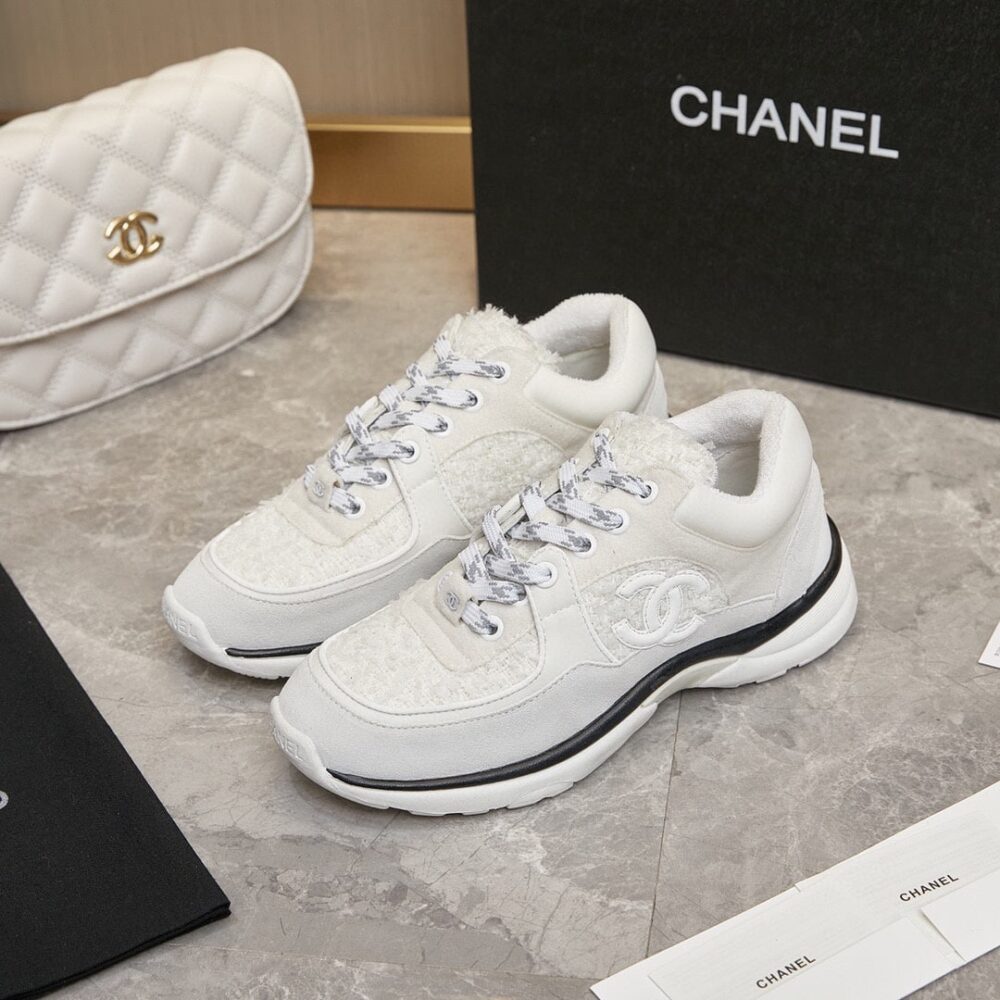 CHANEL VELOUR TWEED CC SNEAKER WHITE - Image 8
