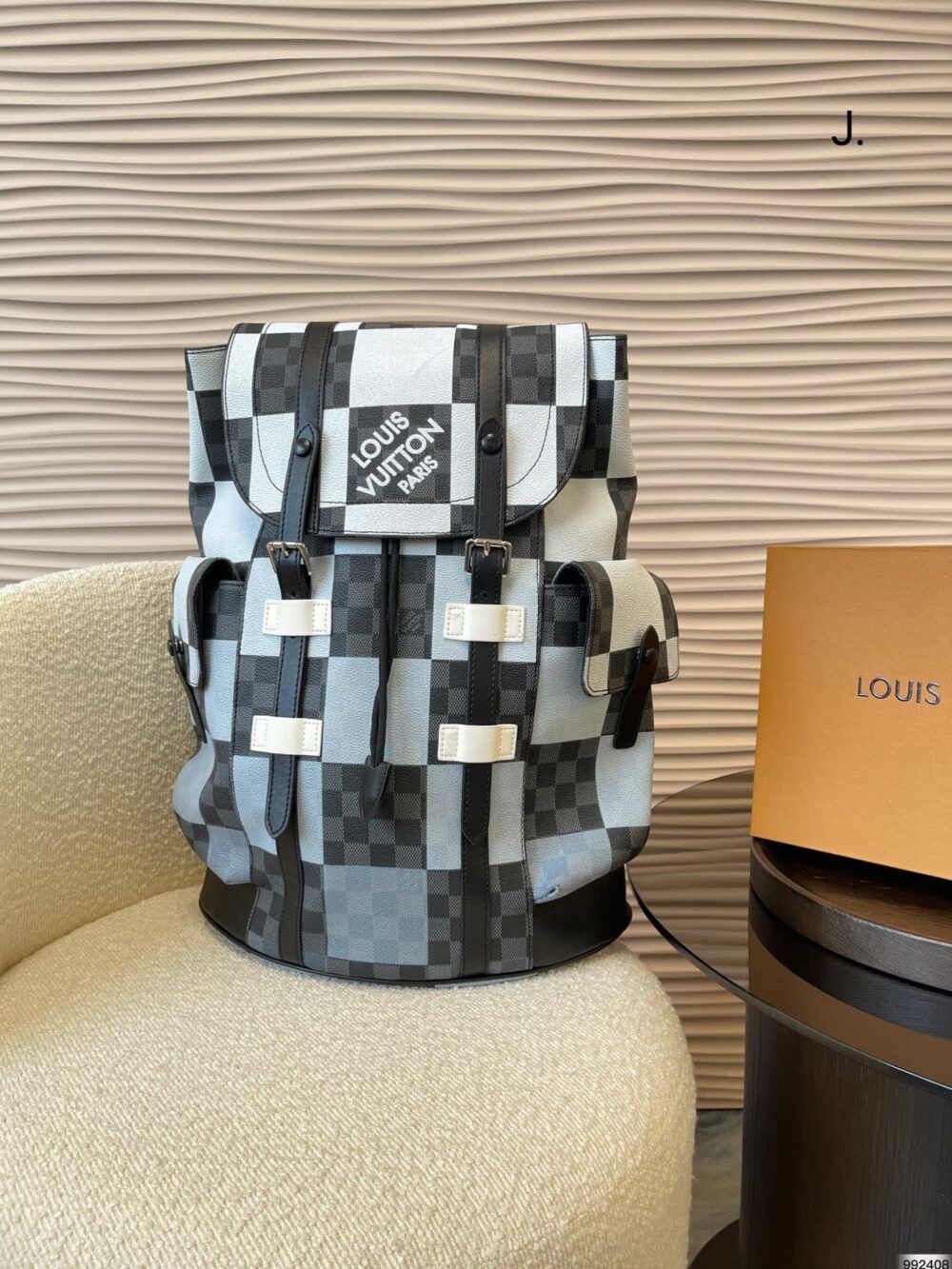 LOUIS VUITTON CHRISTOPHER MM BACKPACK BLACK AND WHITE 42CM - Image 6