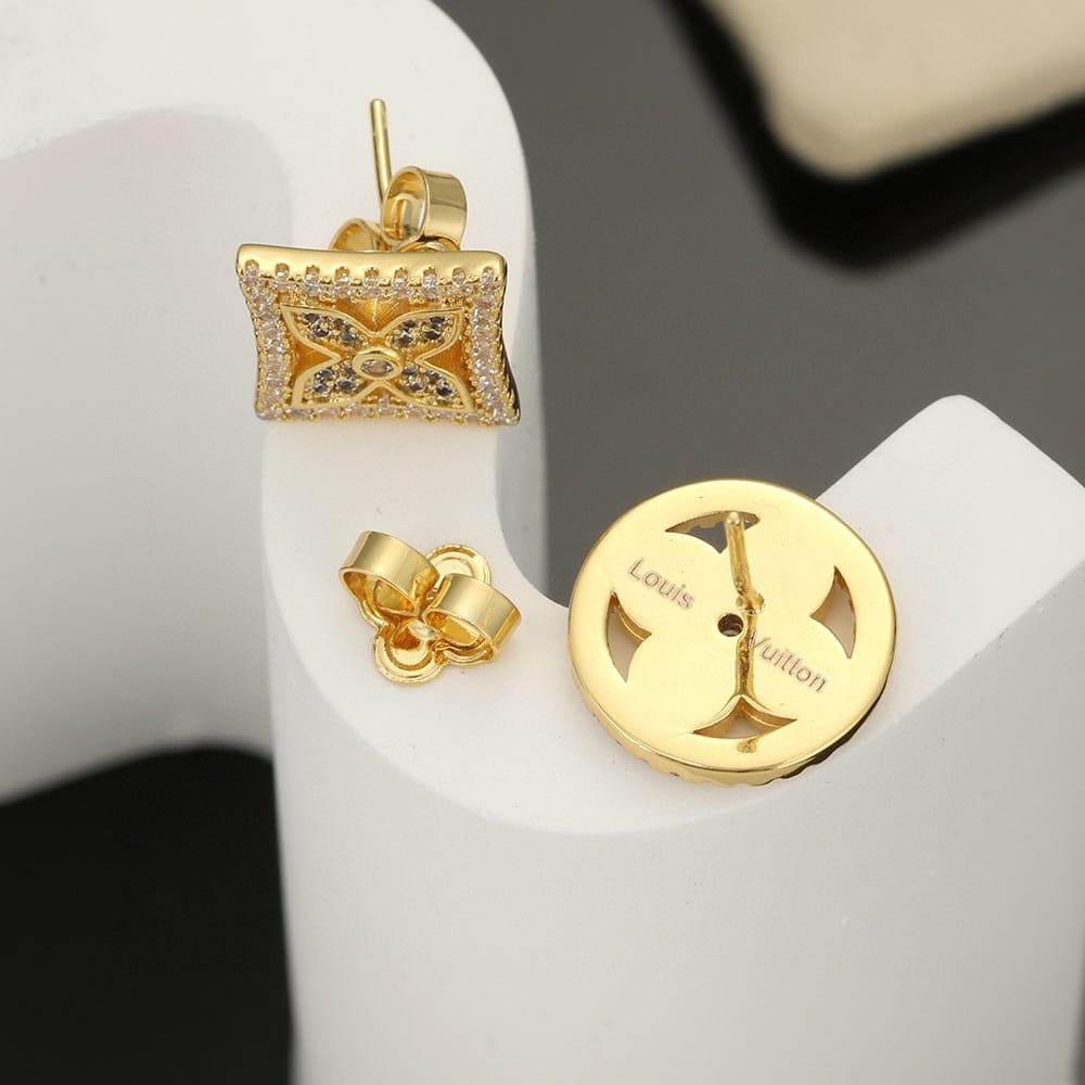 LOUIS VUITTON IDYLLE BLOSSOM STUD EARRINGS GOLD AND DIAMONDS - Image 4