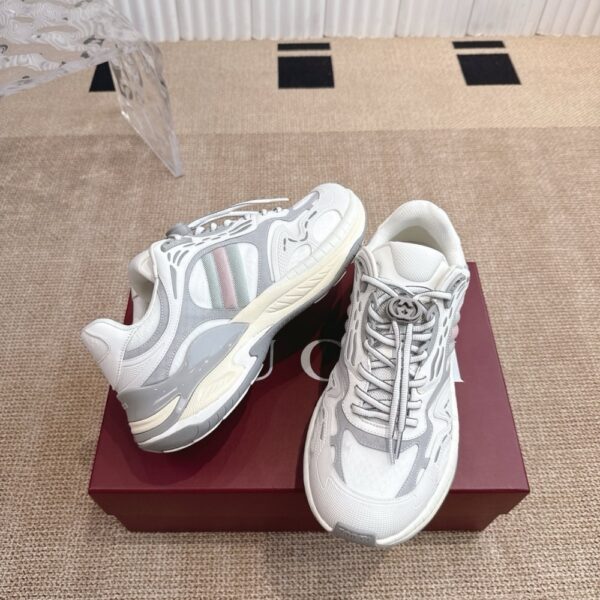 GUCCI MEN 20 TRAINER WHITE AND GREY 814040 FAD6Q 8745 - Image 4