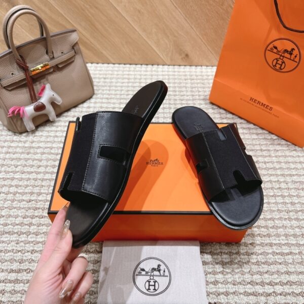 HERMES IZMIR SANDAL BLACK H222845ZH01430 - Image 3