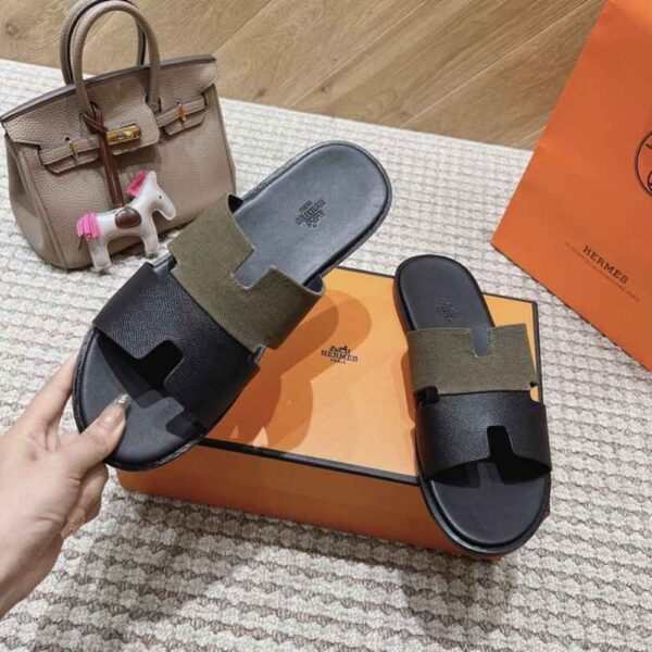 HERMES IZMIR SANDAL KAKI AND NOIR H231812ZHK3400 - Image 5