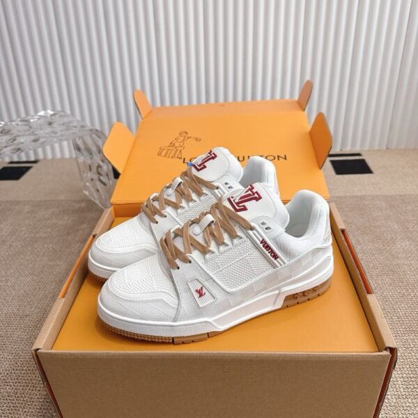 LOUIS VUIITON LV TRAINER SNEAKER WHITE 1AHTSJ - Image 2