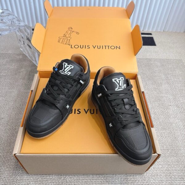 LOUIS VUIITON LV TRAINER SNEAKER BLACK 1AHTT2 - Image 5