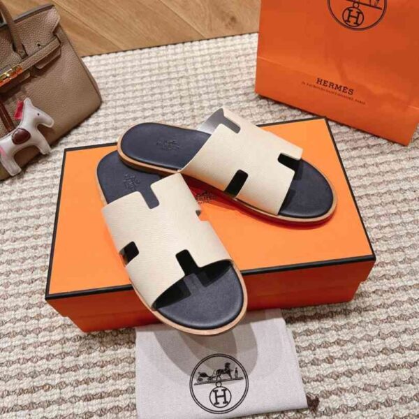 HERMES IZMIR SANDAL BLANC GOMME H221824ZHGC465 - Image 4