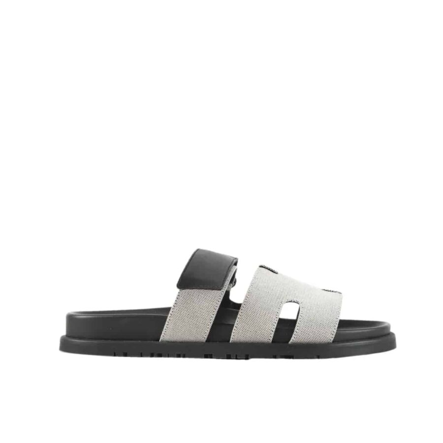 HERMES CHYPRE SANDAL BLACK