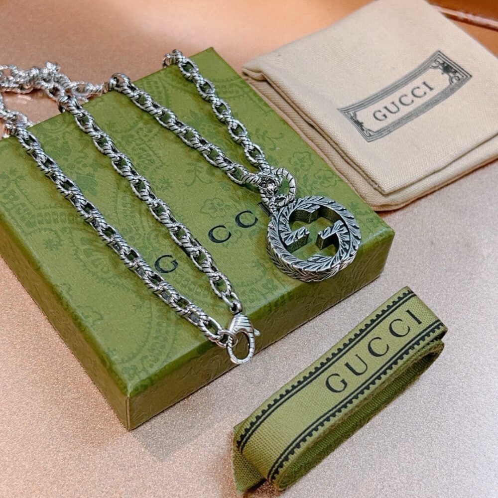 GUCCI INTERLOCKING PENDANT NECKLACE SILVER ‎455307 J8400 0811 - Image 3