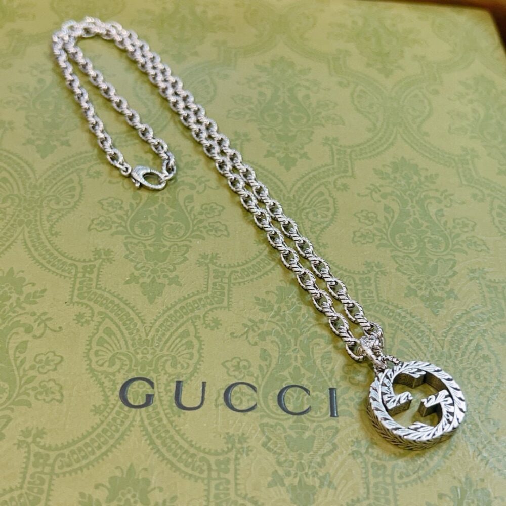 GUCCI INTERLOCKING PENDANT NECKLACE SILVER ‎455307 J8400 0811 - Image 2