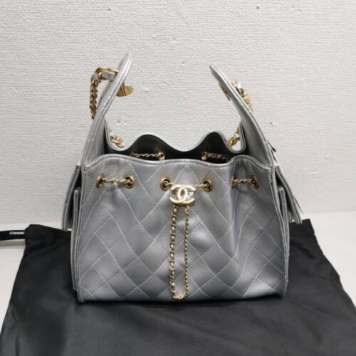 Alternative view of Chanel 25 Small Handbag Metallic Grained And Gold Tone Metal Silver 26cm AS5293 B20405 NZV67