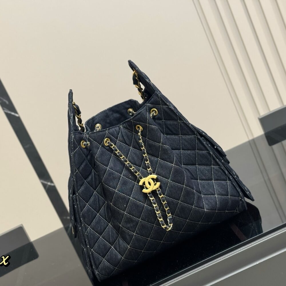 CHANEL 25 MEDIUM BAG SHOULDER HANDBAG DENIM DARK BLUE 34CM - Image 4