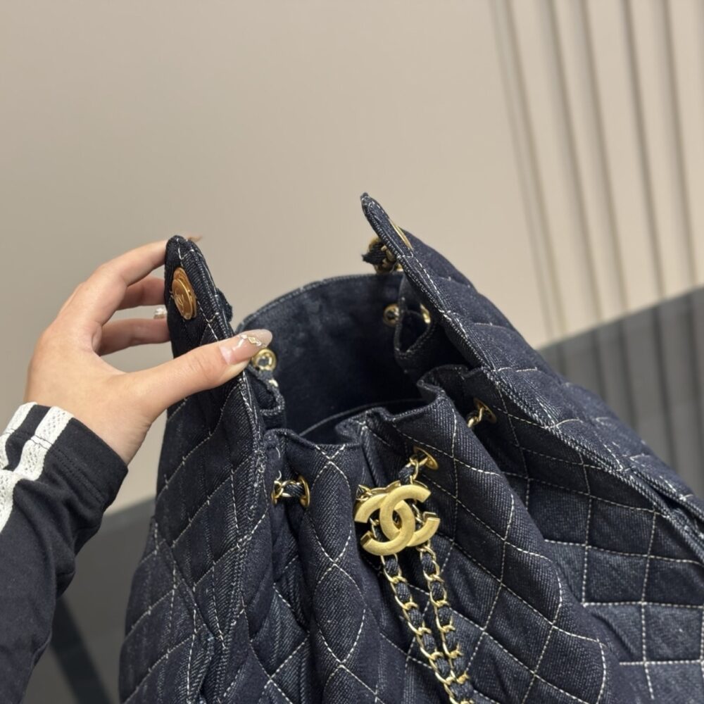 CHANEL 25 MEDIUM BAG SHOULDER HANDBAG DENIM DARK BLUE 34CM - Image 3