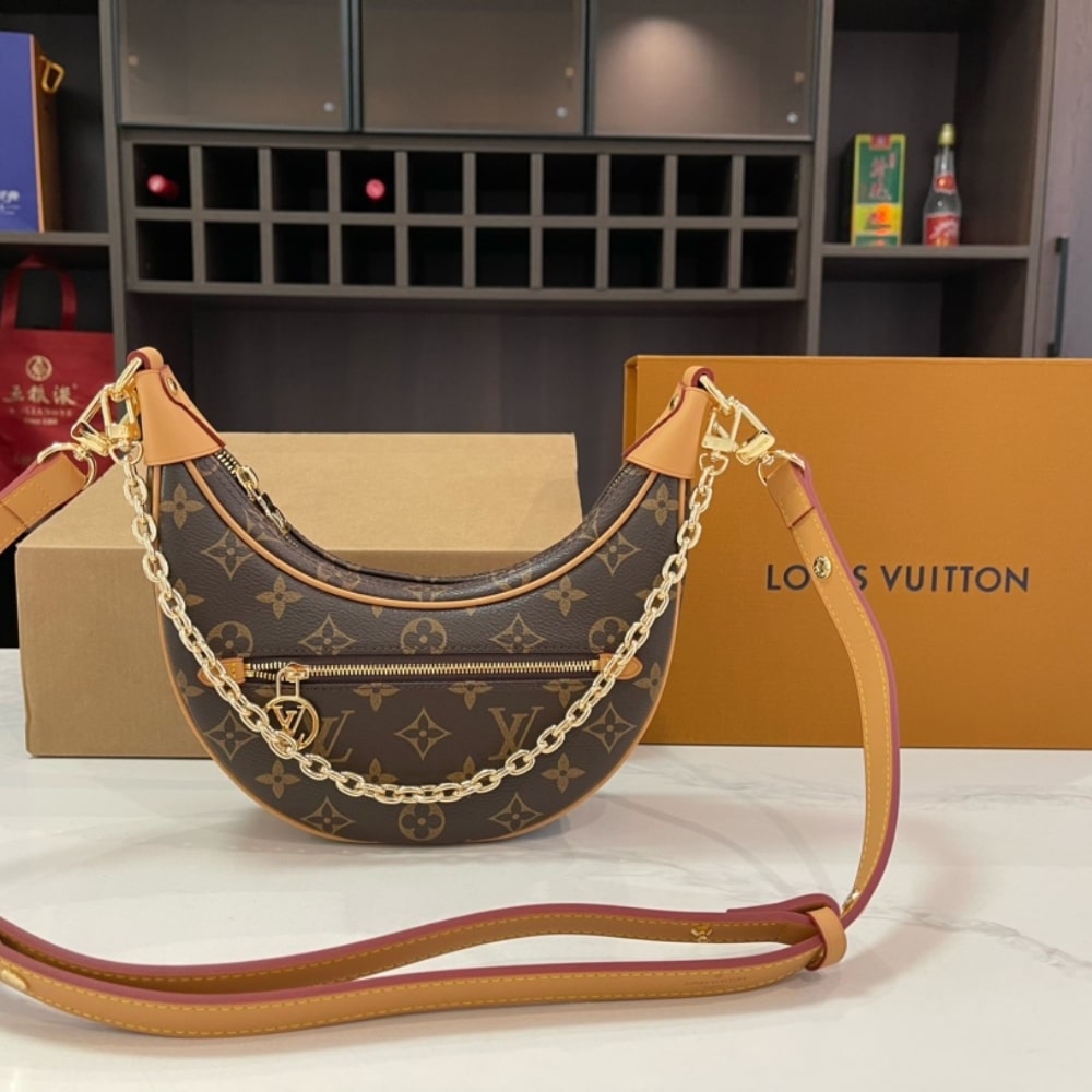LOUIS VUITTON LOOP MONOGRAM COATED CANVAS 22CM M81098 - Image 2