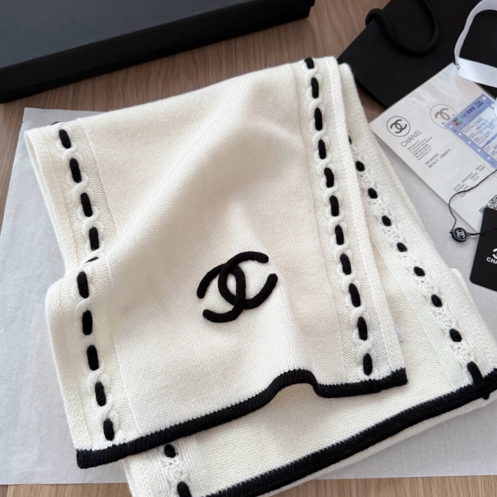 CHANEL CC LOGO CASHMERE SCARF WHITE 180CM - Image 2
