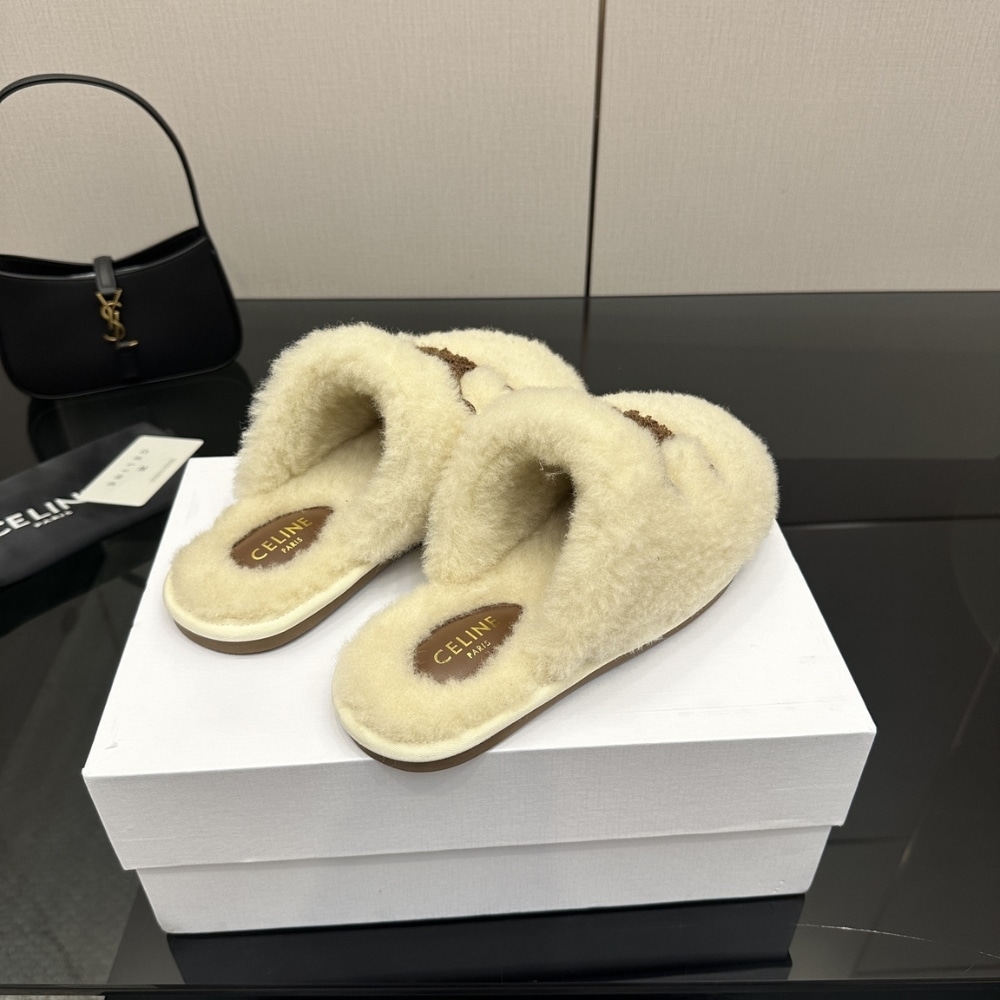 CELINE GEORGIA SLIDE IN SHEARLING BEIGE 362133562C 02BG - Image 6