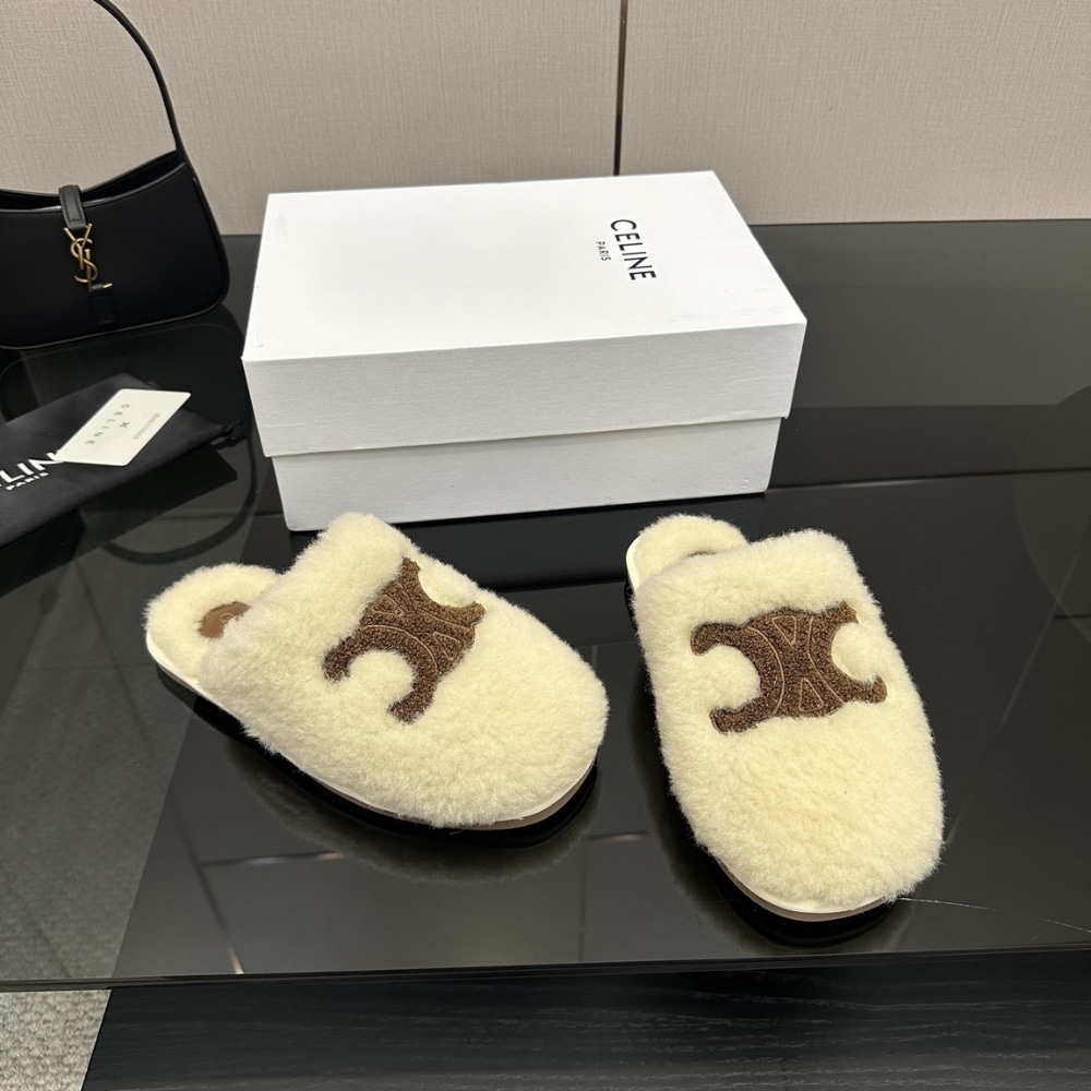 CELINE GEORGIA SLIDE IN SHEARLING BEIGE 362133562C 02BG - Image 4