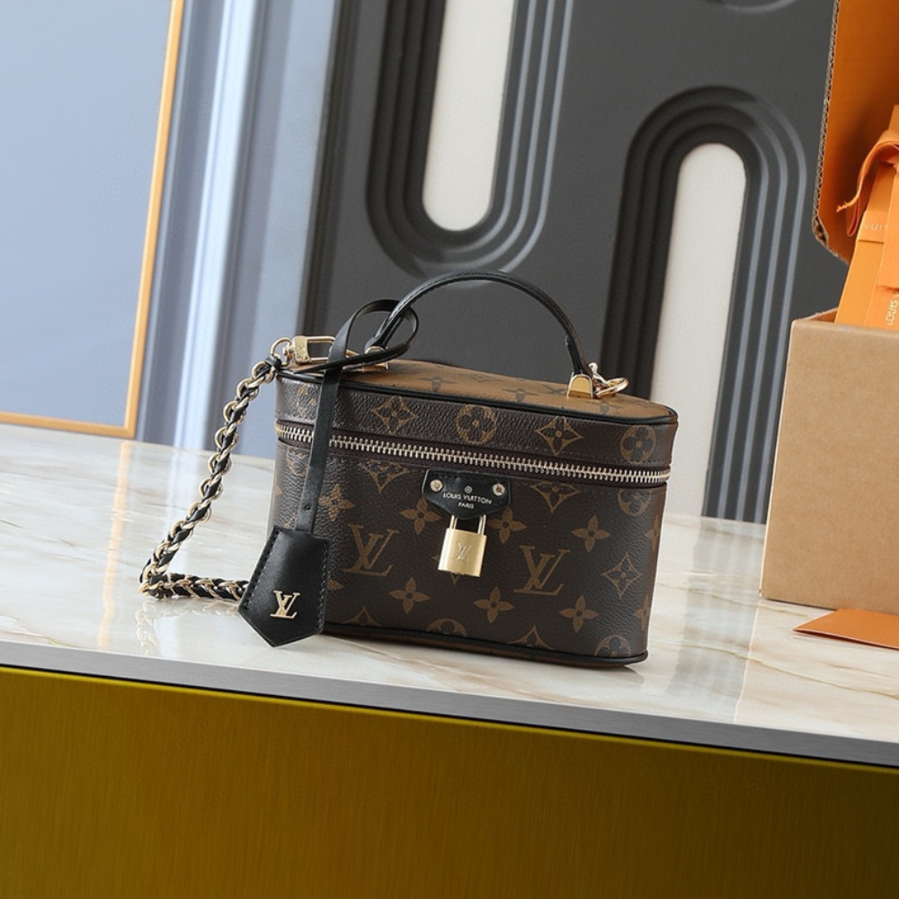 LOUIS VUITTON VANITY CHAIN POUCH BROWN 19CM M47125 - Image 2