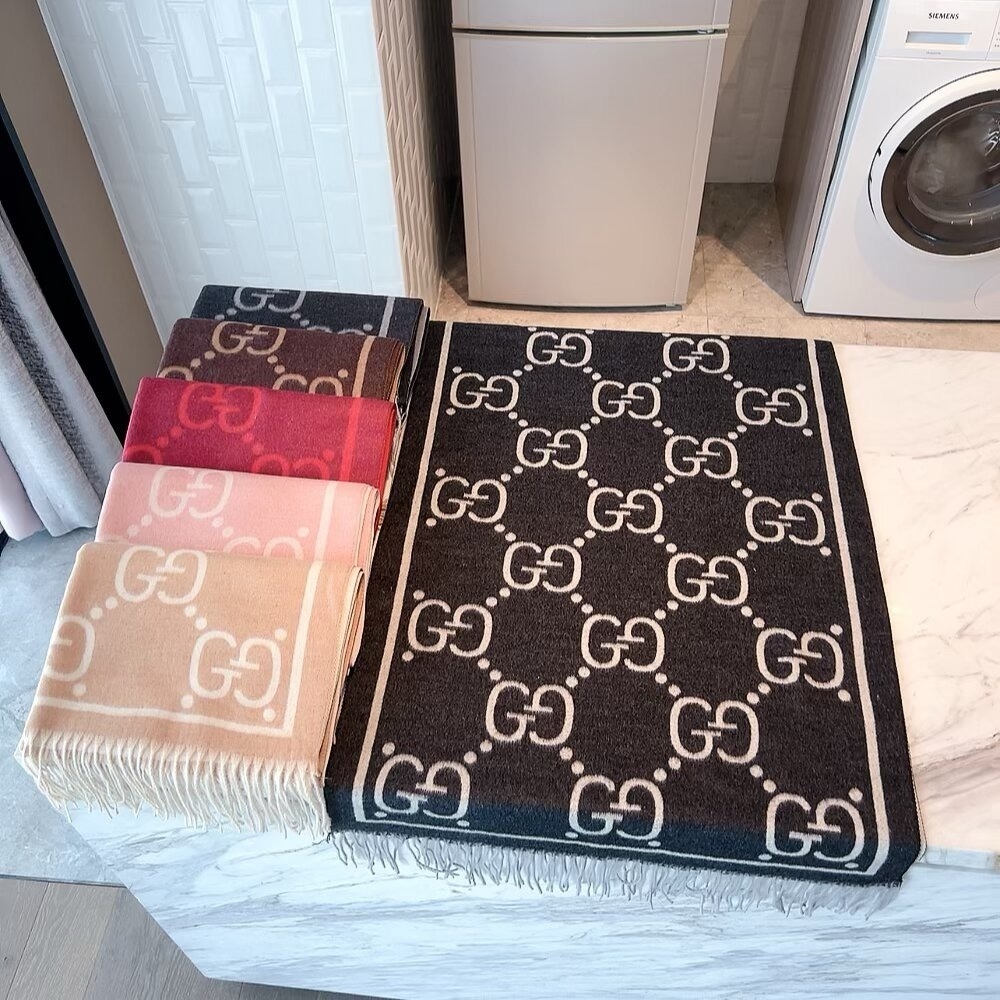 GUCCI GG JACQUARD CASHMERE SCARF BLACK 180CM - Image 2