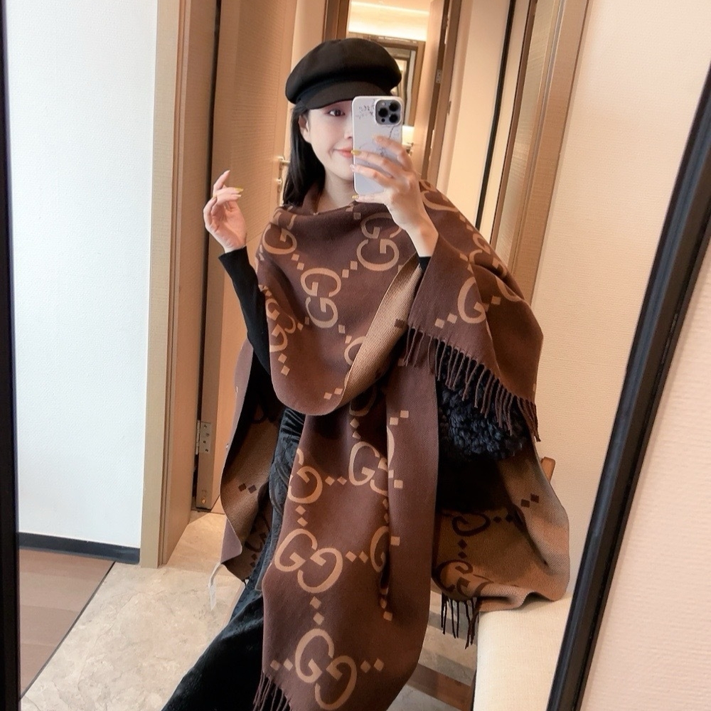GUCCI CASHMERE PONCHO BROWN 120CM - Image 3