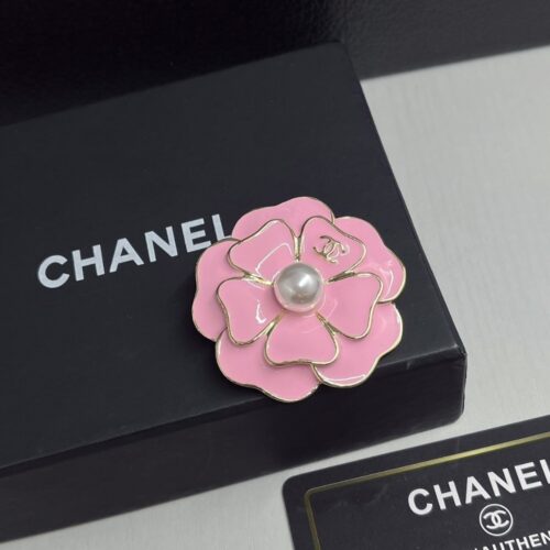 Alternative view of Chanel Brooch Metal And Resin Gold With Pink Pearly White