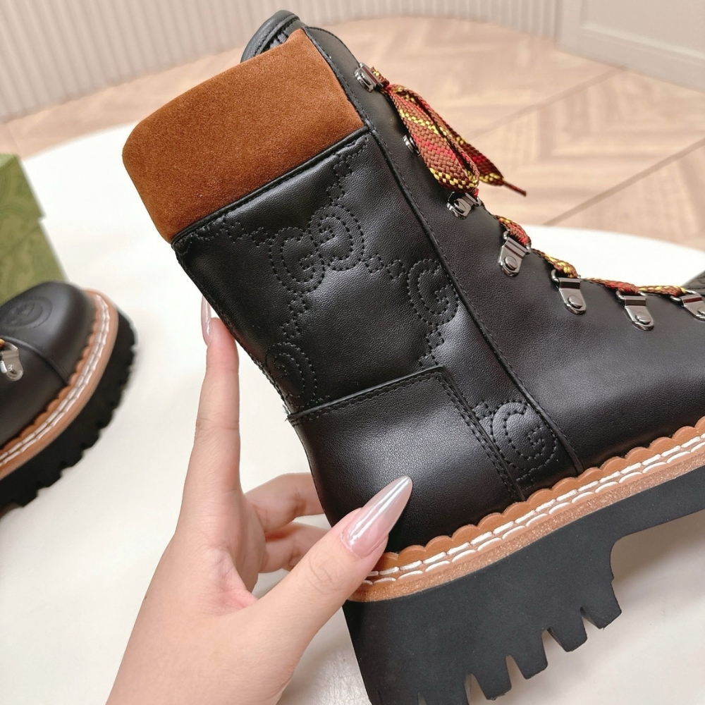 GUCCI WOMEN LACE UP ANKLE BOOT BLACK AND TAN 758284 AACM1 1046 - Image 9