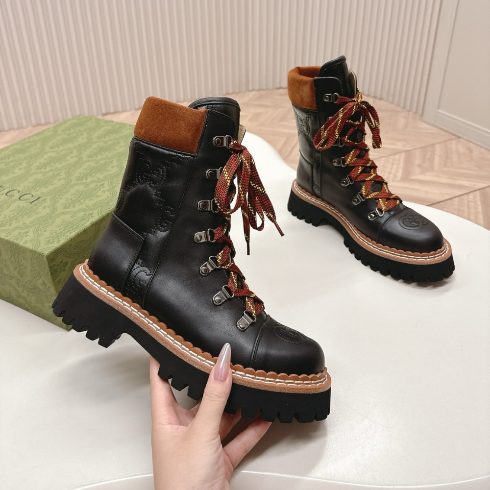 GUCCI WOMEN LACE UP ANKLE BOOT BLACK AND TAN 758284 AACM1 1046 - Image 3