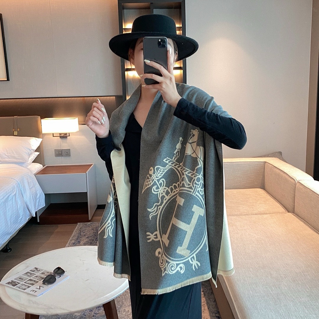 HERMES CASHMERE WOOL SCARF WRAP SHAWL IN GREY 180CM - Image 2