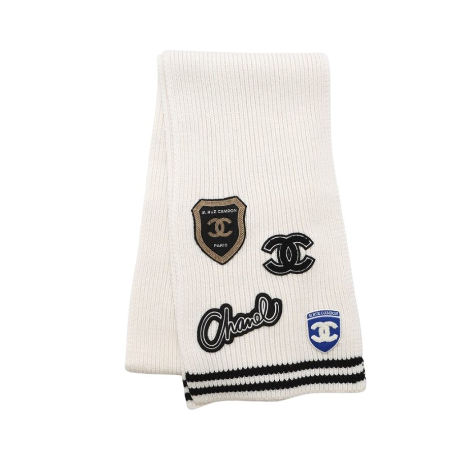 CHANEL 24B CASHMERE KNITTED BADGE SCARF WHITE 180CM