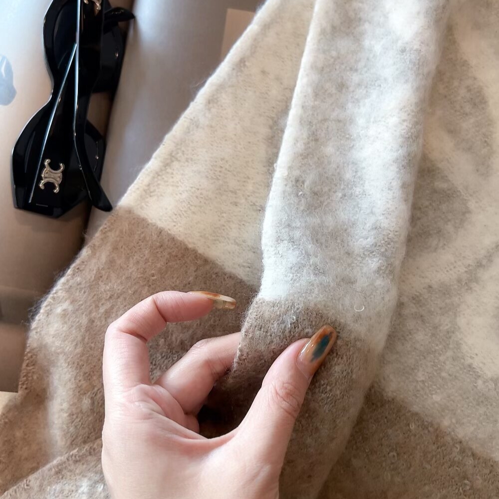 LOEWE ANAGRAM SCARF IN WOOL BEIGE AND WHITE F811257X79 2147 - Image 3