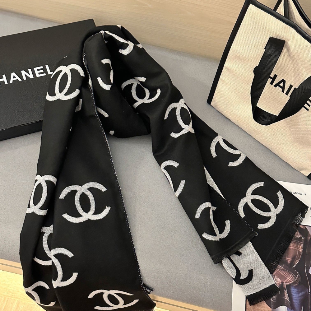 CHANEL WOOL CASHMERE CC SCARF BLACK WHITE 180CM - Image 6
