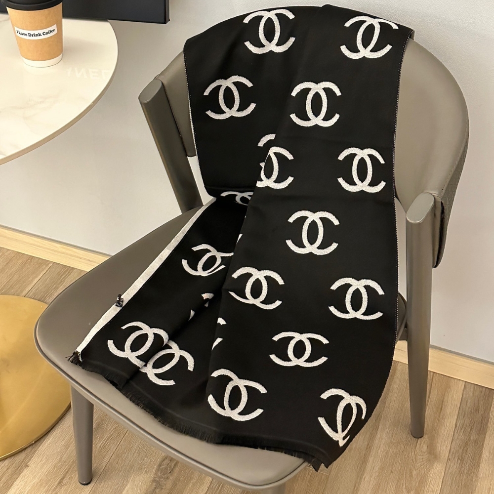 CHANEL WOOL CASHMERE CC SCARF BLACK WHITE 180CM - Image 5