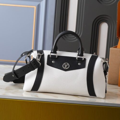 Alternative view of Louis Vuitton Lv Biker Pm White 30Cm M25561