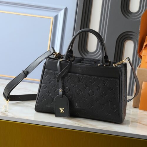 Alternative view of Louis Vuitton Avenue PM Black 30Cm M25577