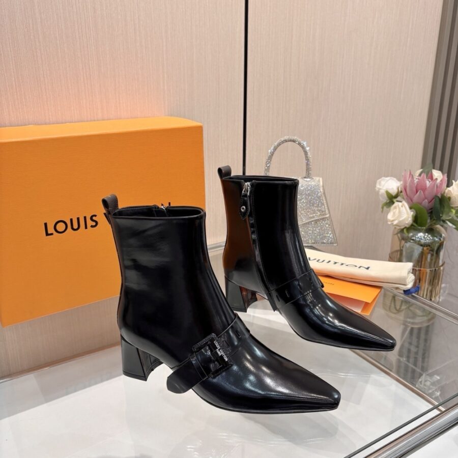 Alternative view of Louis Vuitton Fusee Boot Black 1Aglzt