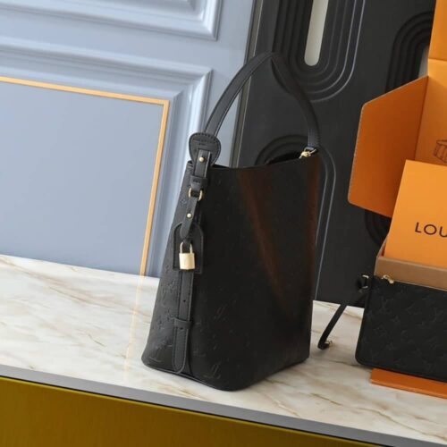 Alternative view of Louis Vuitton All In GM Black 30Cm M13044