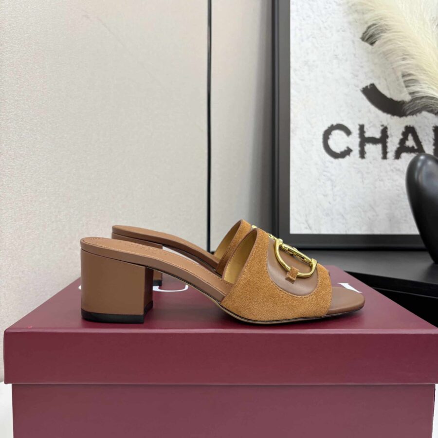 Alternative view of Gucci Women's Slide Sandal With Horsebit Light Brown ‎834421 Aaexm 2718