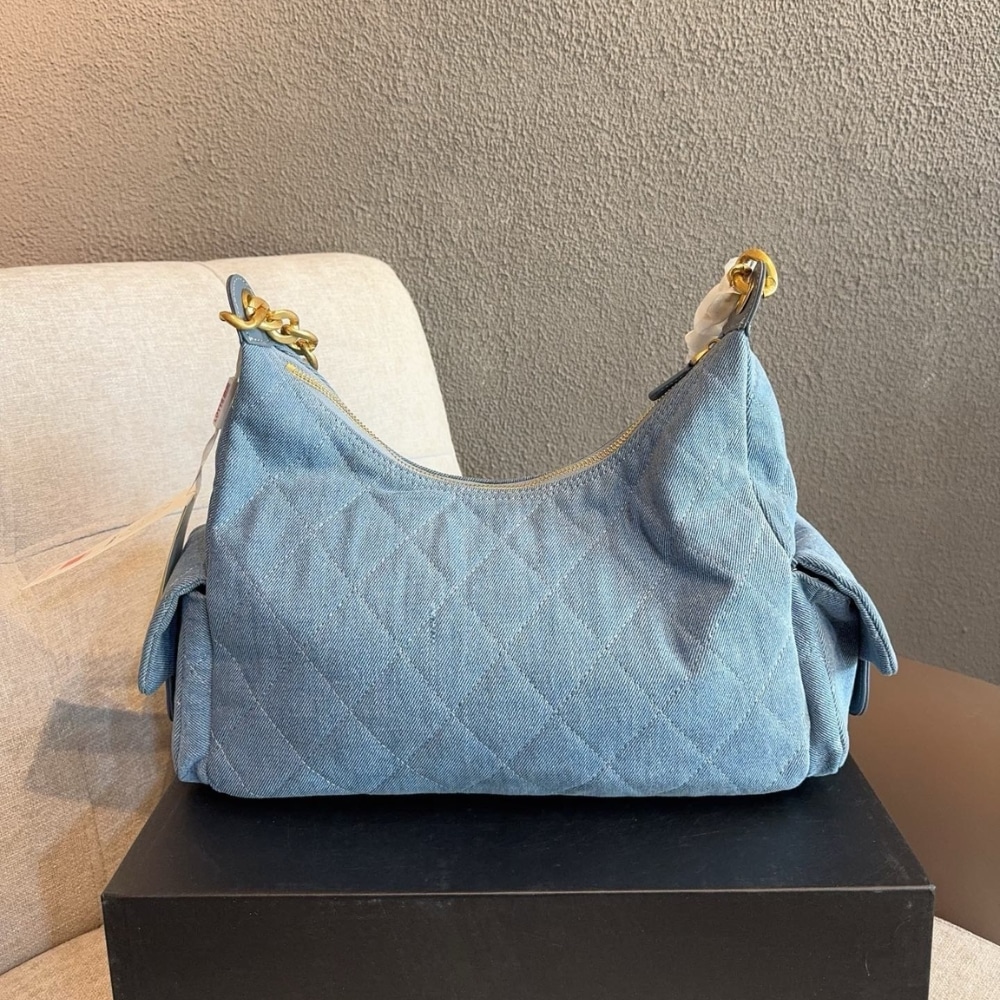 Chanel Large Hobo Bag Washed Denim And Gold Tone Metal Blue 31Cm AS5339 B19251 NG353 - Image 5