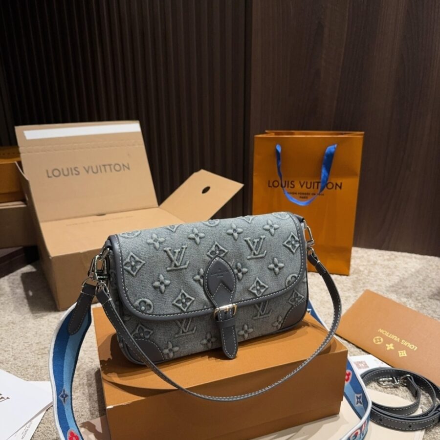 Alternative view of Louis Vuitton Diane Monogram Denim Blue 24Cm