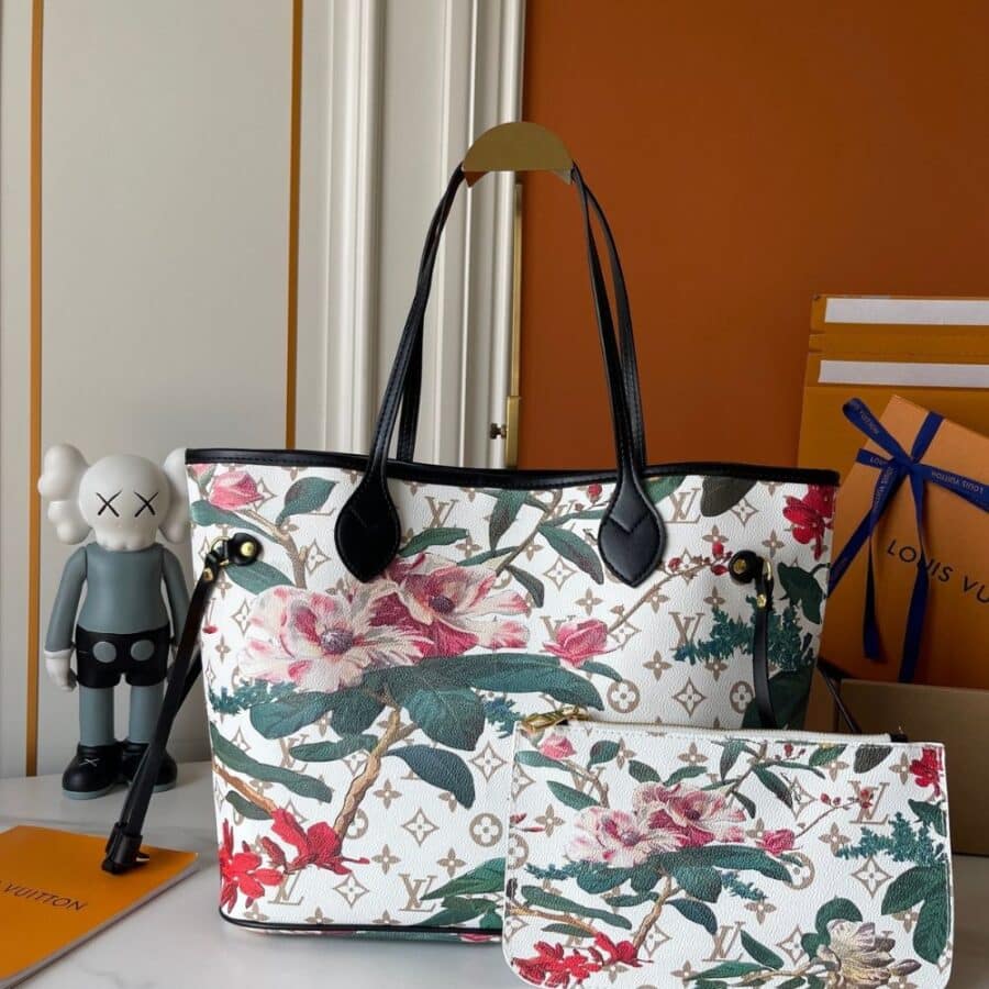 Alternative view of Louis Vuitton Neverfull MM Monogram Canvas Dune 32Cm