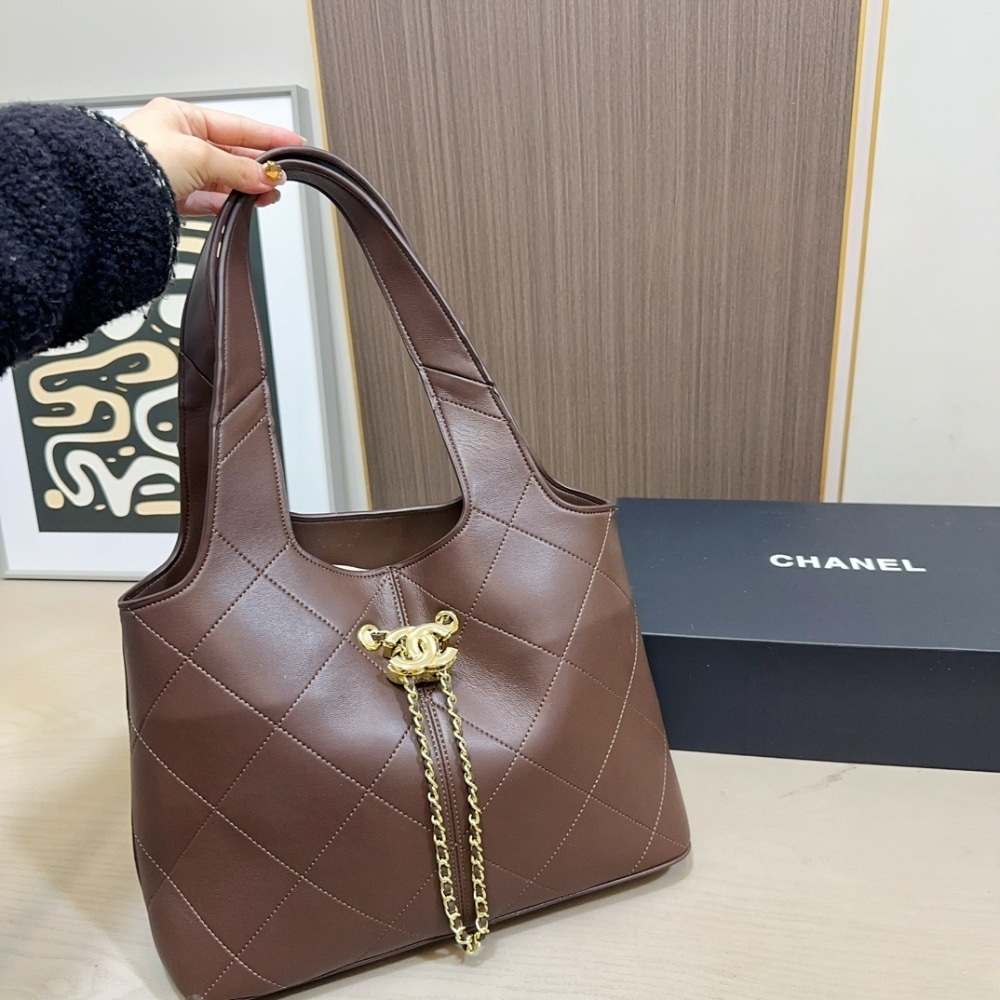Chanel Large Shopping Bag Gold Tone Hardware Brown 32Cm - Image 3