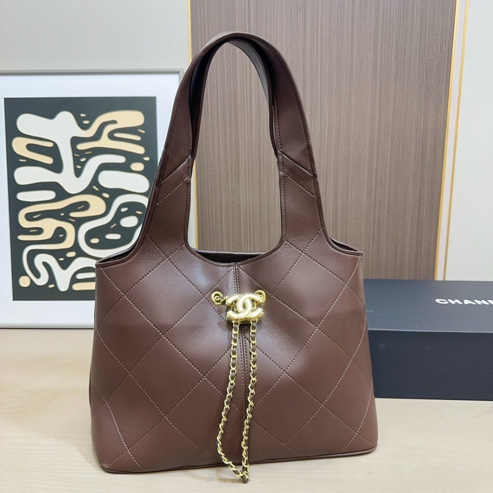 Chanel Large Shopping Bag Gold Tone Hardware Brown 32Cm - Image 2